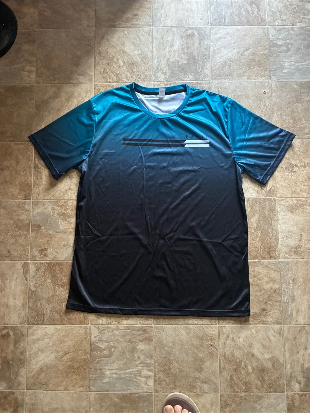 SHEIN Men's Teal to Black Gradient Short Sleeve Tee